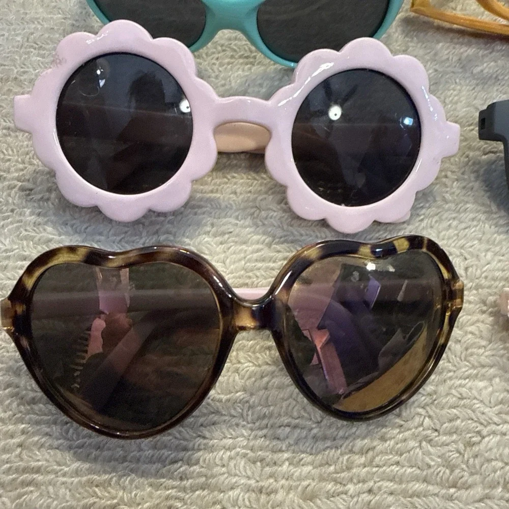 6 pairs Kids & Baby Sunglasses Lot Party Favor Giveaways Prizes- Baby Size - Kid